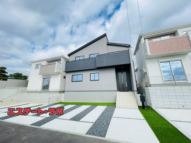 豊田市栄町　新築分譲住宅　全3棟　2号棟の外観|●完成物件の内覧受付中。
お気軽にお問合せください♪