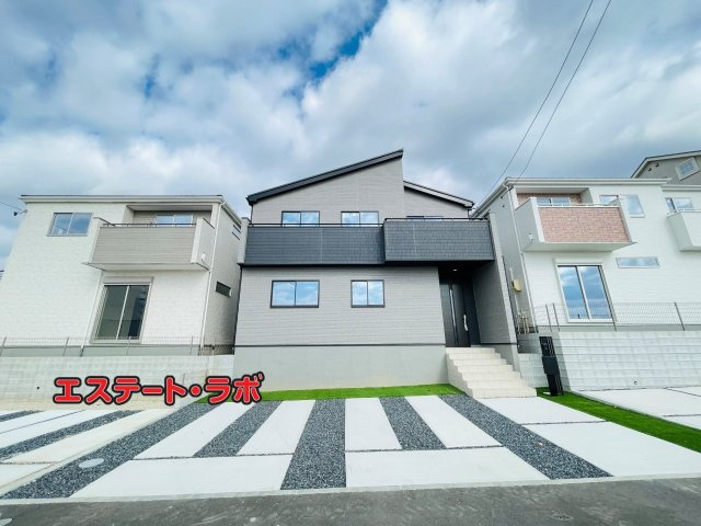 豊田市栄町　新築分譲住宅　全3棟　2号棟の外観|●完成物件の内覧受付中。
お気軽にお問合せください♪