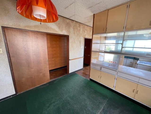 星原町5-54　中古住宅のキッチン|キッチン横には勝手口