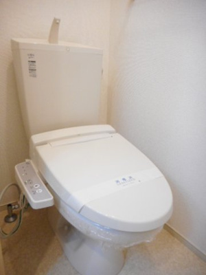 【トイレ】 | ヴァイオレット　レジデンス | トイレです