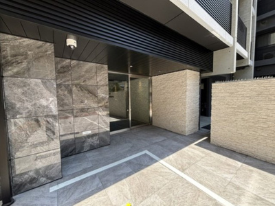 【エントランス】 | S-RESIDENCE綾瀬rivie