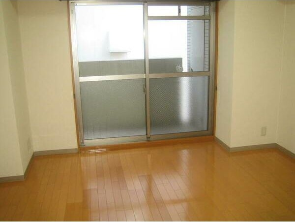 Casone asso(カゾーネアッソ)の居間・リビング