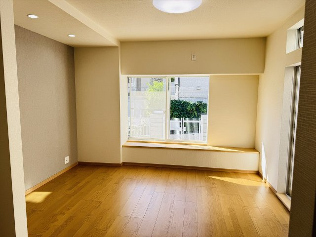 八王子市　加住町　中古戸建ての内装|～16.75帖の明るいLDKで、家族団欒の時間をお過ごしいただけます～