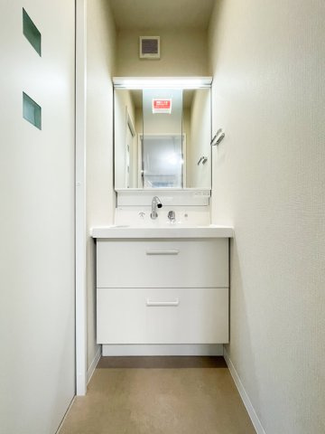 豊中市少路1丁目戸建ての独立洗面台