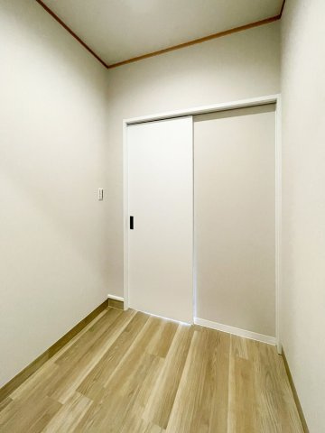 豊中市少路1丁目戸建ての洋室