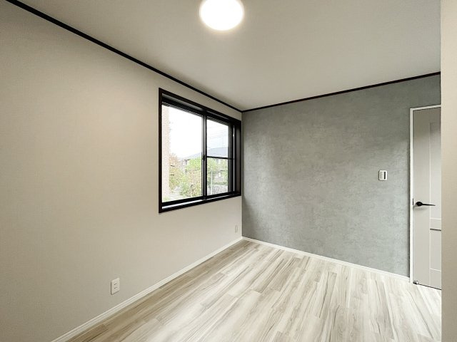 豊中市少路1丁目戸建ての洋室