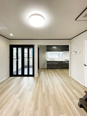 豊中市少路1丁目戸建ての居間・リビング