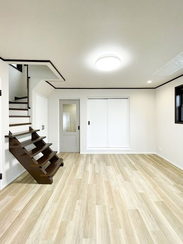 豊中市少路1丁目戸建ての居間・リビング