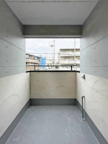 豊中市少路1丁目戸建てのバルコニー
