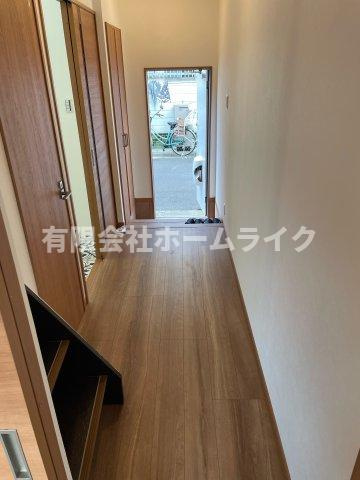 御厨東2丁目戸建て（リノベーション物件）の玄関
