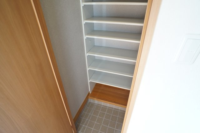 アザミテラス　Ｂ棟の収納