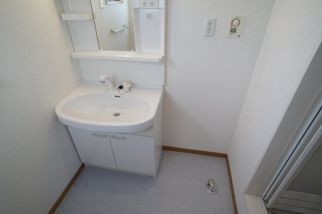 アザミテラス　Ｂ棟の洗面所