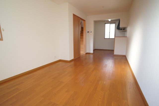 アザミテラス　Ｂ棟の居間・リビング