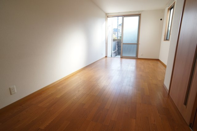 アザミテラス　Ｂ棟の居間・リビング