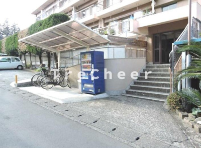 【エントランス】 | 生田フェニックス