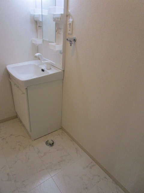 ＲＯＳＥ　ＪＡＭの洗面所|明るい洗面所です★