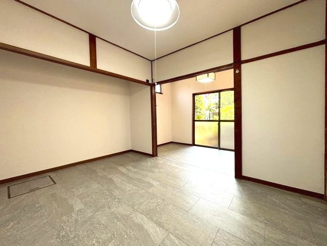 楠風台1丁目借家の洋室