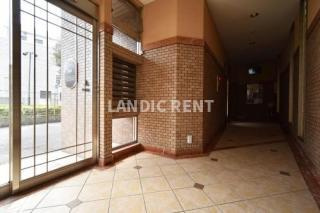 【ロビー】 | サン・トルース駅南