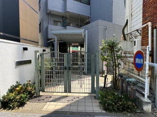 【エントランス】