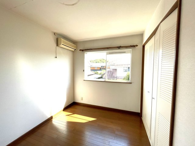 松尾町高富売り戸建ての洋室