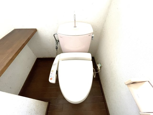 松尾町高富売り戸建てのトイレ