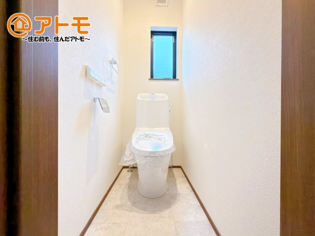 【トイレ】 | 三島市松本1期　新築戸建　1号棟 | ２つトイレがあるので朝も混みあわずに使うことができます！