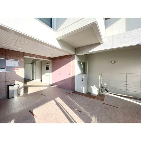 カルム千里山土井のロビー