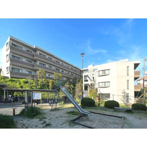 カルム千里山土井の外観