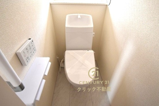 リーブルガーデン  第1笠間市笠間　1のトイレ|１階と２階、２ヶ所に清潔なトイレ。
毎日使う空間と機能だから、いつまでも清潔なスペースであってほしいのがトイレです。