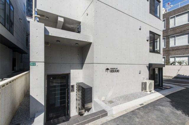 豊島区池袋３丁目の賃貸マンションのエントランス