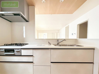 【キッチン】 | 当社で現地販売会開催中 水廻り集中型　大日　1号棟 | 現地（2025.10.26）