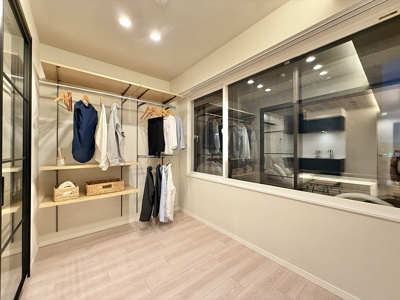 【洋室】 | オリエント赤坂モートサイド | 個人の部屋や寝室として使える洋室です