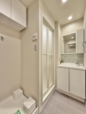 【独立洗面台】 | オリエント赤坂モートサイド | 独立洗面台、朝の身支度には欠かせません