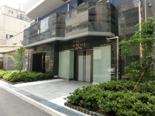 W－STYLE難波の外観