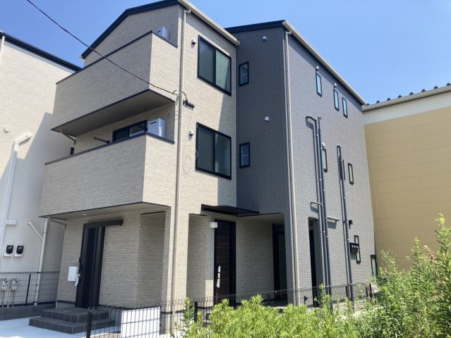 デルフィの外観