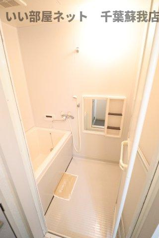 ソレイユ若葉　Bの浴室|日々の疲れを癒すお風呂付です