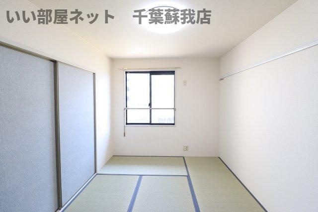 ソレイユ若葉　Bの洋室|個人の部屋や寝室として使える洋室です