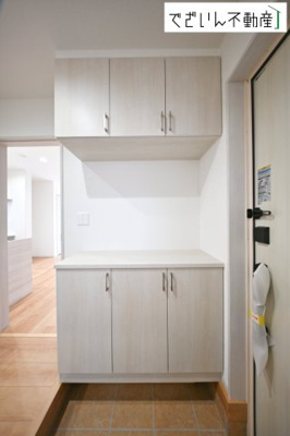 【玄関】 | いろどりアイタウン久喜市久喜東1丁目　新築住宅 | ≪1号棟≫
現地(2025年11月撮影)