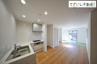 【居間・リビング】 | いろどりアイタウン久喜市久喜東1丁目　新築住宅 | ≪1号棟≫
現地(2025年11月撮影)