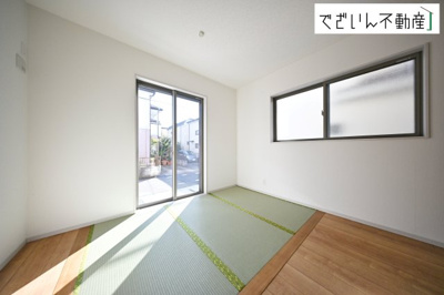 【居間・リビング】 | いろどりアイタウン久喜市久喜東1丁目　新築住宅 | ≪1号棟≫
現地(2025年11月撮影)