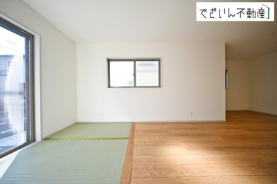 【居間・リビング】 | いろどりアイタウン久喜市久喜東1丁目　新築住宅 | ≪1号棟≫
現地(2025年11月撮影)
