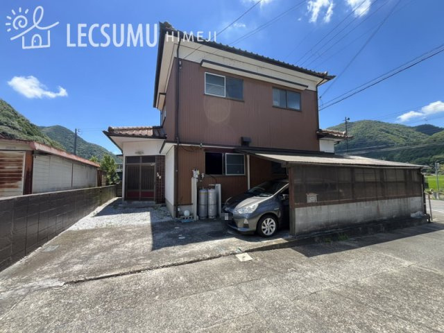 姫路市安富町狭戸/中古戸建の外観