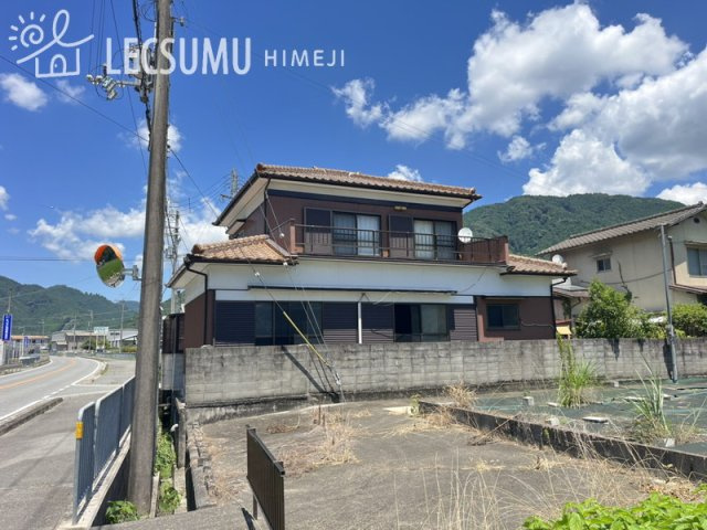 姫路市安富町狭戸/中古戸建の外観