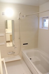 ベルデコートCの浴室