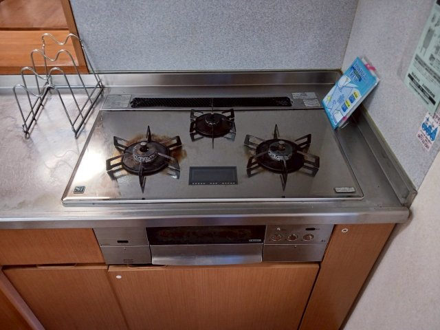 丸亀市前塩屋町　中古戸建のキッチン