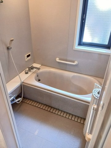 丸亀市前塩屋町　中古戸建の浴室