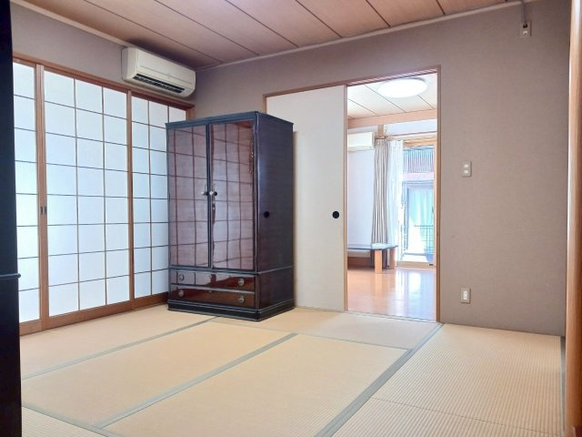 丸亀市前塩屋町　中古戸建の和室|1階和室