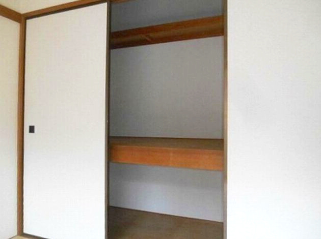 ヴィラ・サンポートの収納|別号室の参考写真となります。