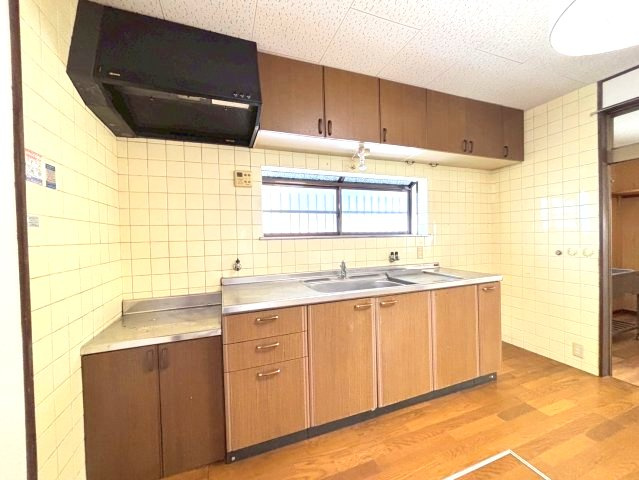 大字嬉戸建のキッチン