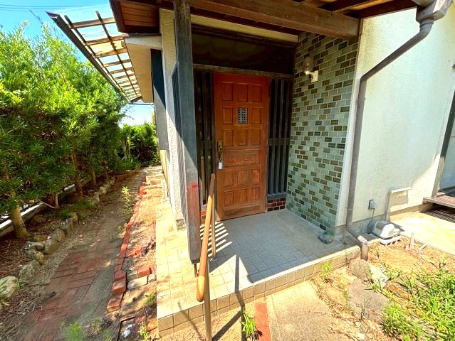大字嬉戸建の玄関